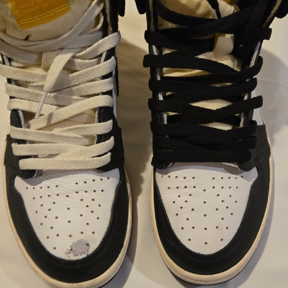 Nike Air Jordan 1 Volt Retro High OG Size 10 - Picture 6 of 11